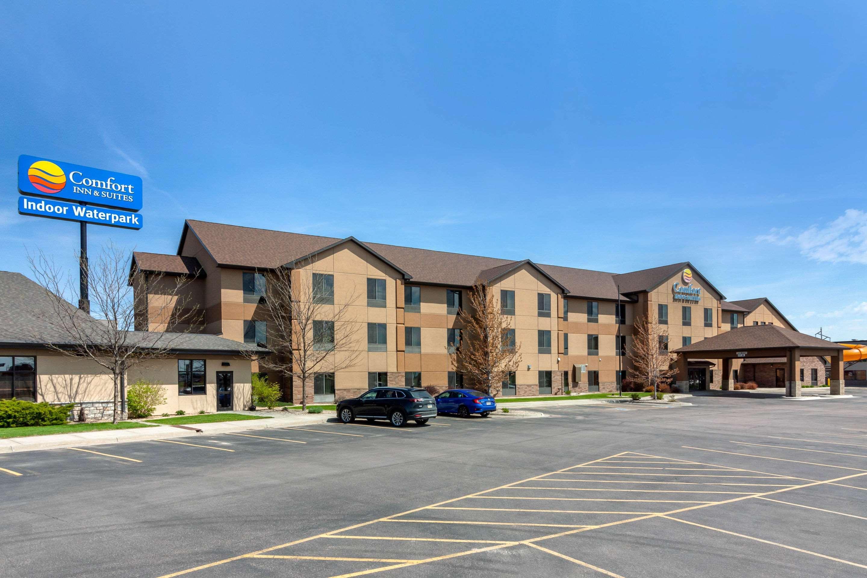 Comfort Inn & Suites Mitchell I-90 Buitenkant foto