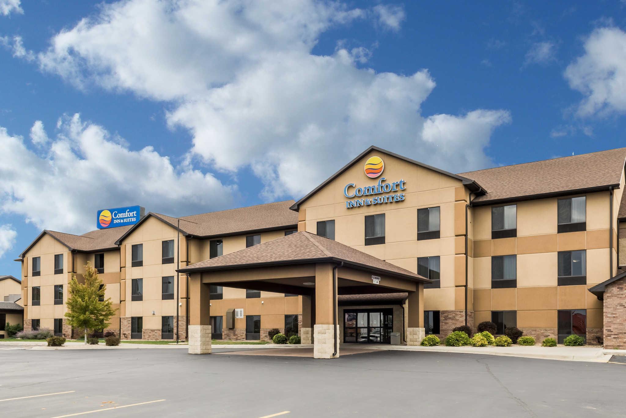 Comfort Inn & Suites Mitchell I-90 Buitenkant foto