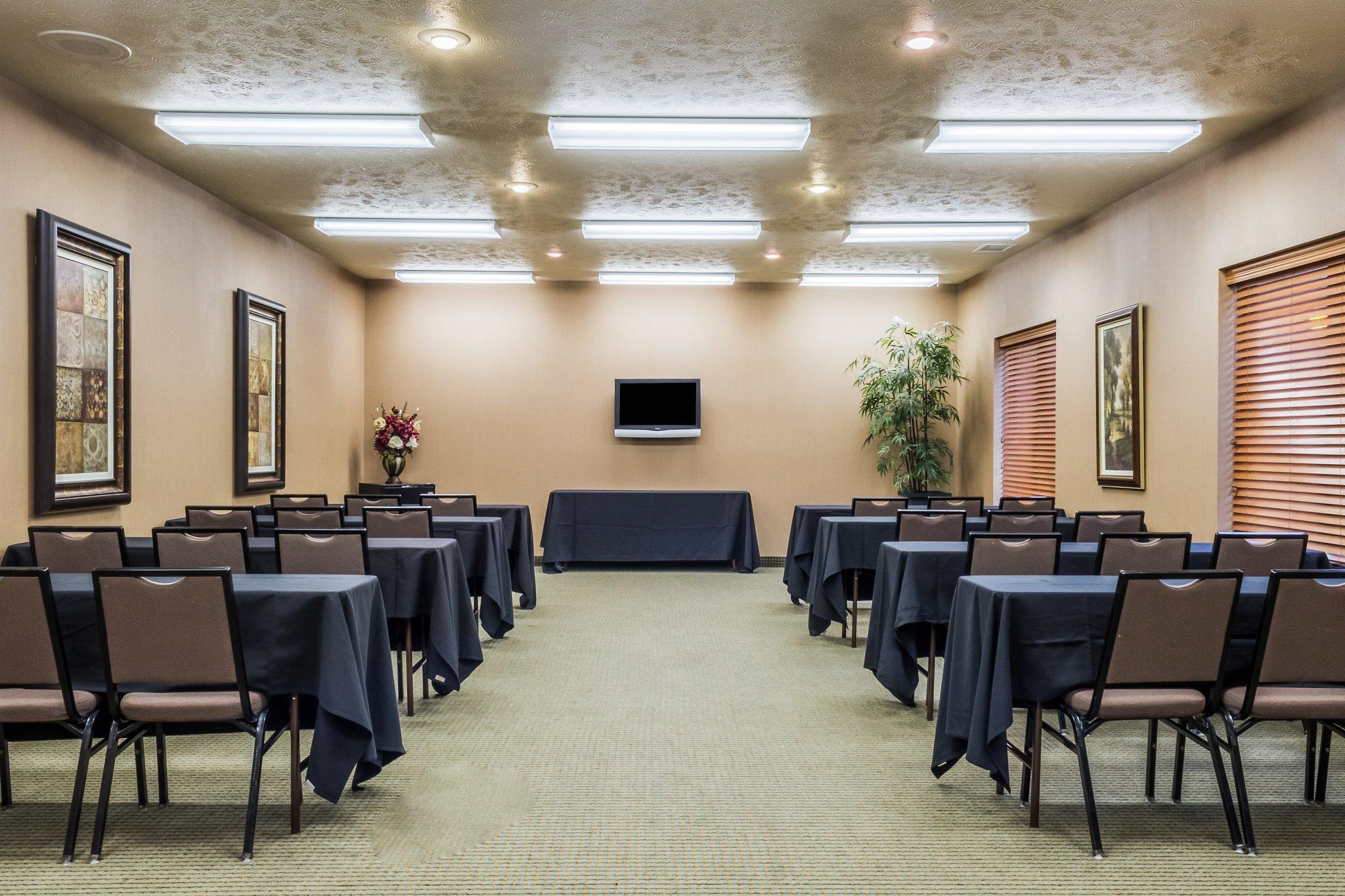 Comfort Inn & Suites Mitchell I-90 Buitenkant foto