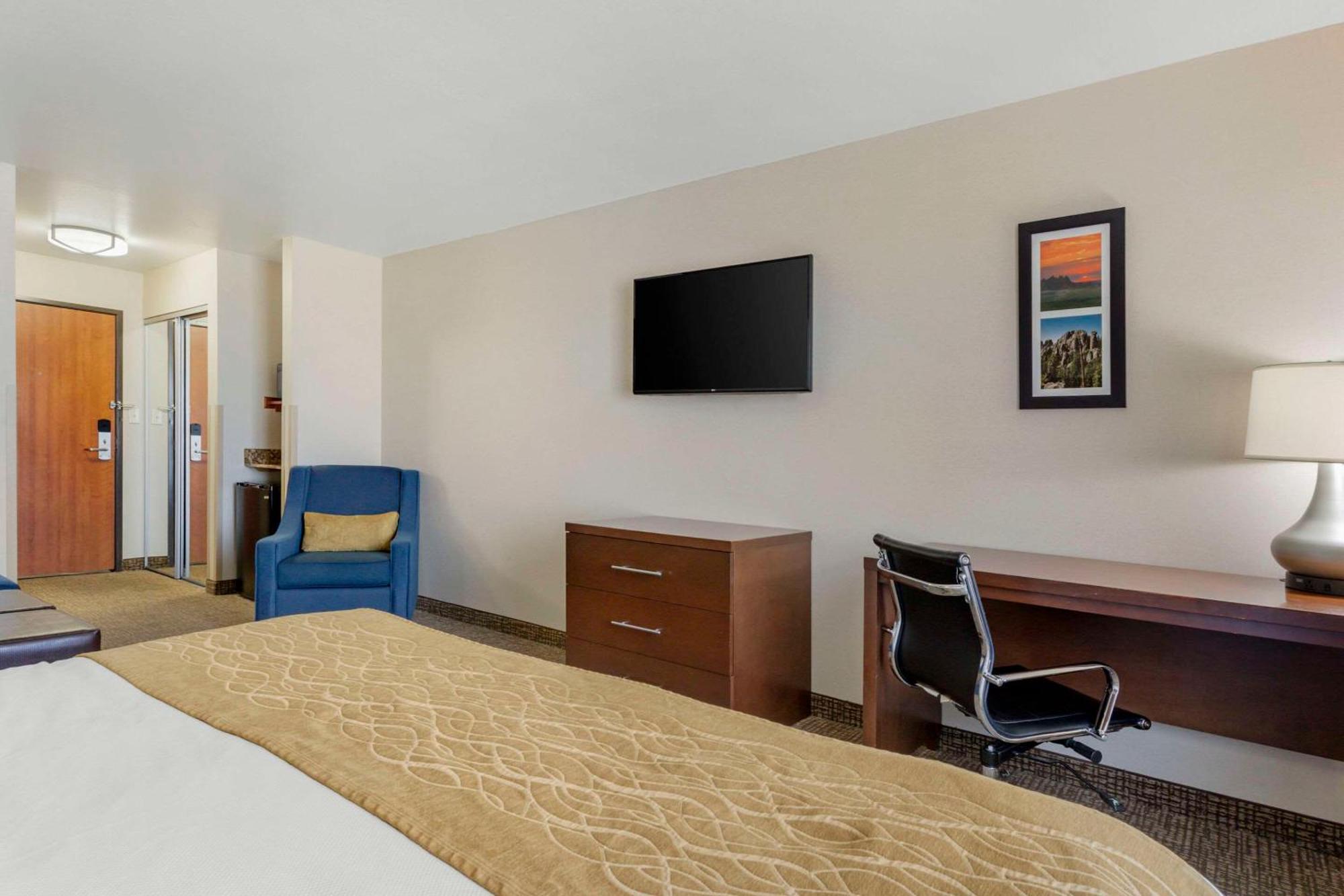 Comfort Inn & Suites Mitchell I-90 Buitenkant foto