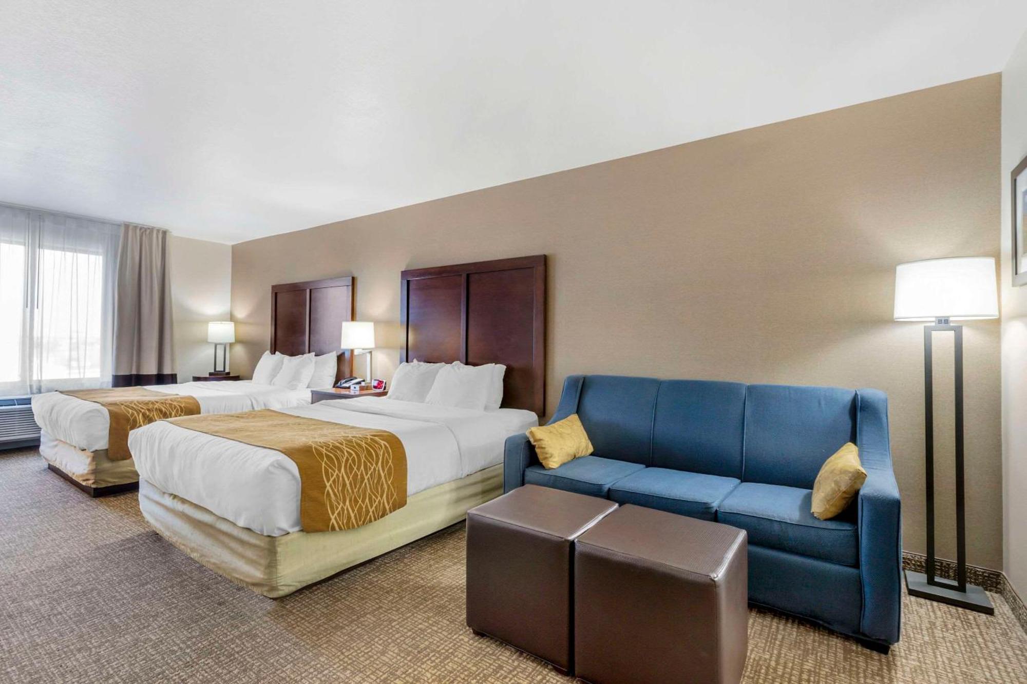 Comfort Inn & Suites Mitchell I-90 Buitenkant foto